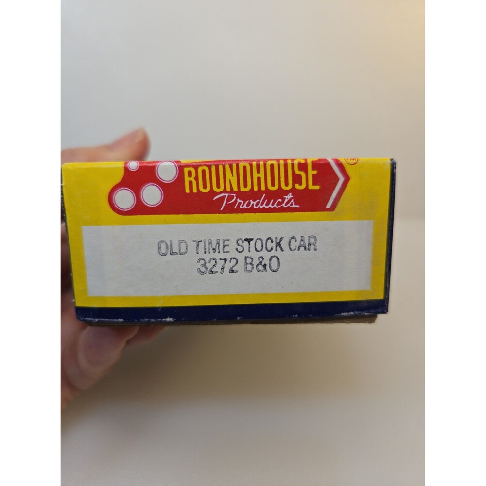 Roundhouse Old Time Stock Car 3272 B & O Railroad HO Gauge Railroad Kit